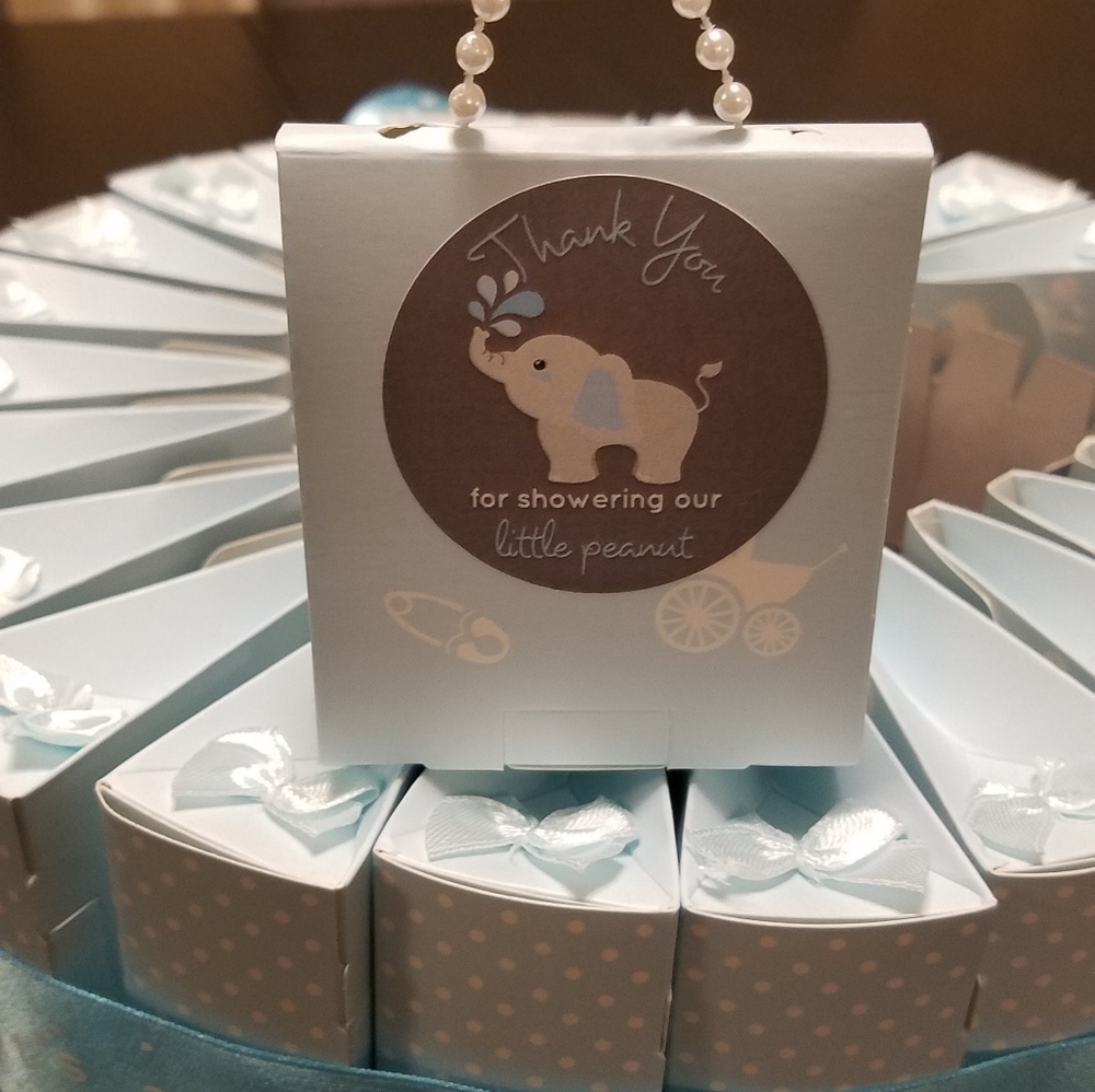 Baby shower decor